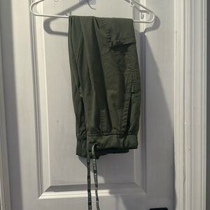 MED COUTURE small touch scrub pant joggers in olive green
